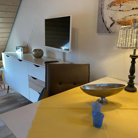Haus Atelier 102 - 6 * Йюст
